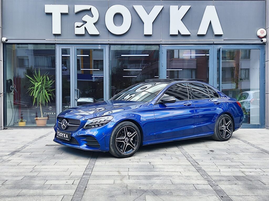 TROYKA’DAN 2021 MERCEDES C 200 D AMG+GECE PAKETLİ K.K 12 TAKSİT